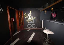 Discotheque/ Bar - Commercial establishment with 300 m² on the outskirts of the city