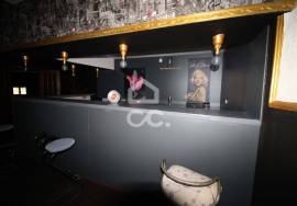 Discotheque/ Bar - Commercial establishment with 300 m² on the outskirts of the city