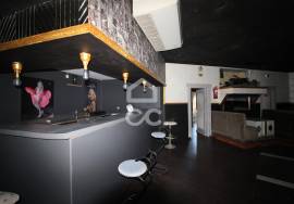 Discotheque/ Bar - Commercial establishment with 300 m² on the outskirts of the city