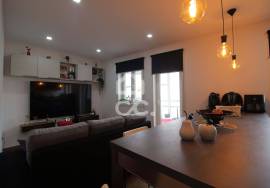 2 bedroom apartment in the heart of the city with an excellent location