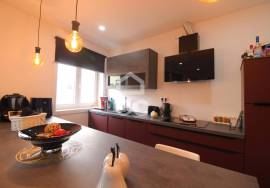 2 bedroom apartment in the heart of the city with an excellent location