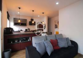 2 bedroom apartment in the heart of the city with an excellent location