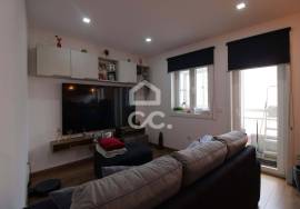 2 bedroom apartment in the heart of the city with an excellent location