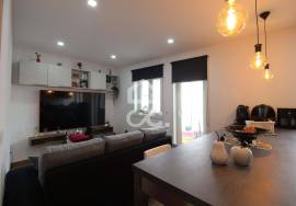 2 bedroom apartment in the heart of the city with an excellent location