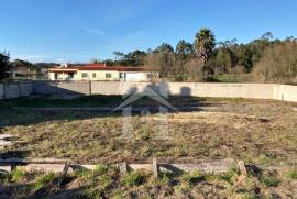 Terreno Urbano nas Caldas da Rainha em Loteamento Legalizado