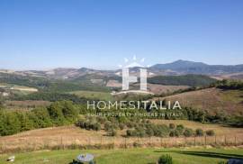 Renovated country house with pool