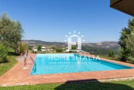 Renovated country house with pool