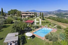 Renovated country house with pool