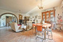 Property with breathtaking vistas