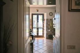 Property with breathtaking vistas