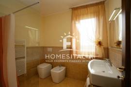 Beautifully renovated complex with pool