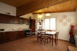 Beautifully renovated complex with pool