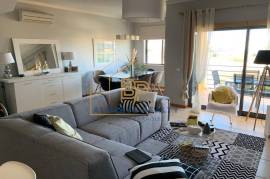 2 bedroom townhouse with 1 bedroom apt sea and river views