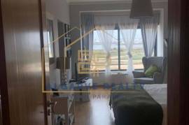 2 bedroom townhouse with 1 bedroom apt sea and river views
