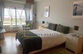 2 bedroom townhouse with 1 bedroom apt sea and river views