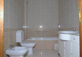 3 bedroom apartment with generous areas