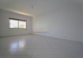 3 bedroom apartment with generous areas
