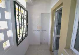 3 bedroom apartment with generous areas