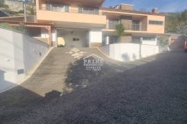 Spacious 3-Bedroom Villa in São Roque