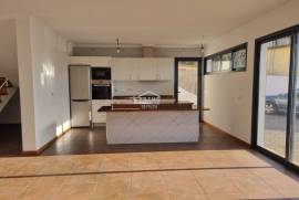 Spacious 3-Bedroom Villa in São Roque