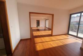 Spacious 3-Bedroom Villa in São Roque