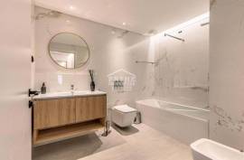 Fabulouse Penthouse For Sale on Estrada Monumental