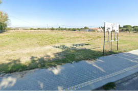 Land for urban construction with 11,630 m² of banking located in Hortas da Frialva, Ponto de Sor