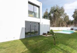 Villa with pool in Sao Martinho do Porto | Silver Coast Portugal