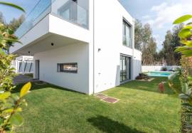 Villa with pool in Sao Martinho do Porto | Silver Coast Portugal