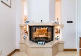 Luxury 5 Bedroom Villa in Quinta da Beloura: The Perfect Home for Your Family