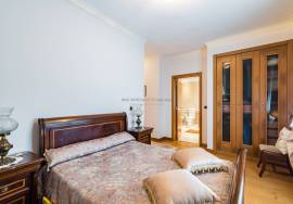Luxury 5 Bedroom Villa in Quinta da Beloura: The Perfect Home for Your Family