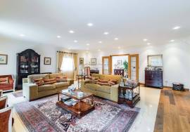 Luxury 5 Bedroom Villa in Quinta da Beloura: The Perfect Home for Your Family