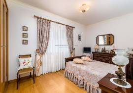 Luxury 5 Bedroom Villa in Quinta da Beloura: The Perfect Home for Your Family