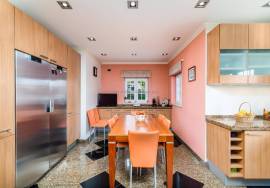 Luxury 5 Bedroom Villa in Quinta da Beloura: The Perfect Home for Your Family