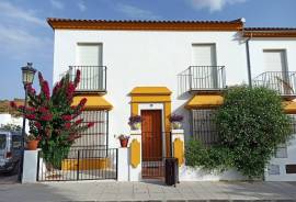 Castillo De Castilla Townhouse
