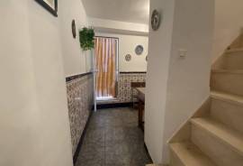 Perfect Picture Postcard View Townhouse