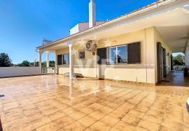 ESTOI - VILLA - 6 BEDROOMS - GARAGE - LAND