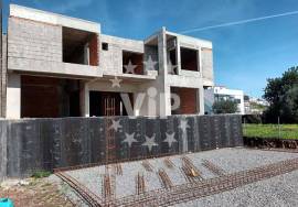 SAO BRAS - 4 BEDROOM LUXURY VILLA - SWIMMING POOL - GARDEN - GARAGE