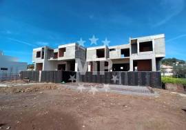 SAO BRAS - 4 BEDROOM LUXURY VILLA - SWIMMING POOL - GARDEN - GARAGE
