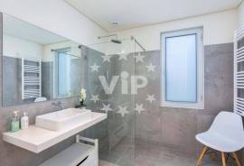 VILAMOURA - 3 BEDROOM  LUXURY VILLA - JACUZZI - SAUNA - GARAGE - GARDEN