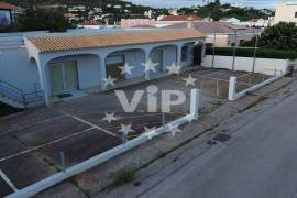 LOULE - COMMERCIAL SHOP SPACE - WAREHOUSE - CENTRAL LOCATION - PARKING