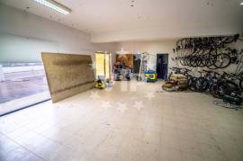 LOULE - COMMERCIAL SHOP SPACE - WAREHOUSE - CENTRAL LOCATION - PARKING
