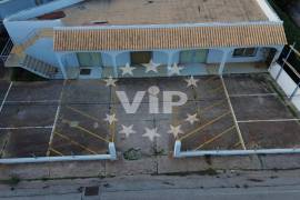 LOULE - COMMERCIAL SHOP SPACE - WAREHOUSE - CENTRAL LOCATION - PARKING