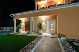 Excellent Brand new 5 Bed Villa For Sale In Figueira da Foz