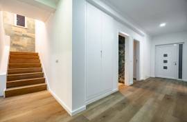 Excellent Brand new 5 Bed Villa For Sale In Figueira da Foz