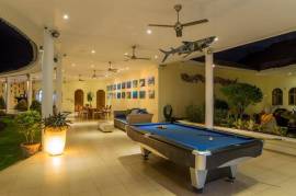 Luxury 5 Bed Villa Costa Plenty Bed and Breakfast For Sale in Sanur Bali