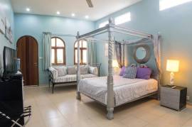 Luxury 5 Bed Villa Costa Plenty Bed and Breakfast For Sale in Sanur Bali