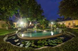 Luxury 5 Bed Villa Costa Plenty Bed and Breakfast For Sale in Sanur Bali