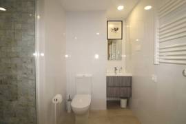 Excellent 2 Bed Apartment For Sale In Cortes do Meio