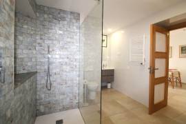 Excellent 2 Bed Apartment For Sale In Cortes do Meio